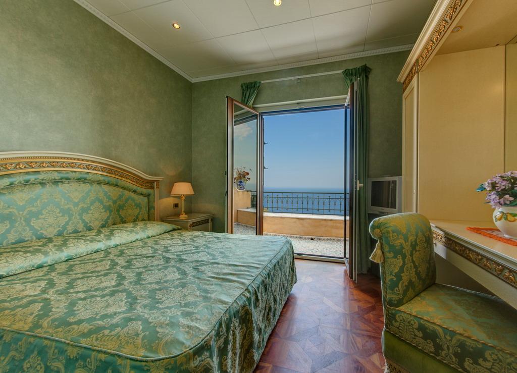 Hotel Villa Riis Taormina Ngoại thất bức ảnh
